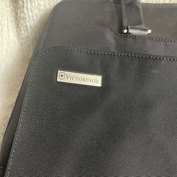 Victorinox Swiss Black Canvas &leather laptop Bag Briefcase silver tone hardware - Picture 9 of 16